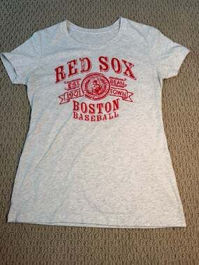 Women’s fit small T-Shirt with vintage Boston Red Sox logo.